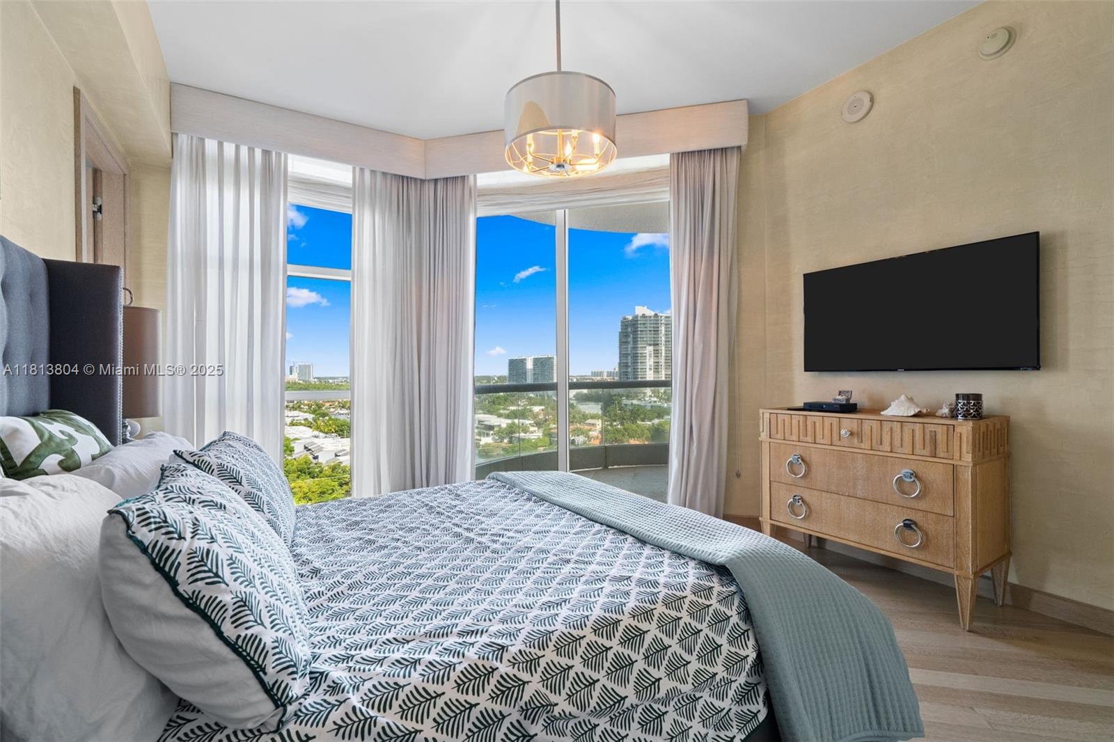 TURNBERRY OCEAN COLONY SO - Residential