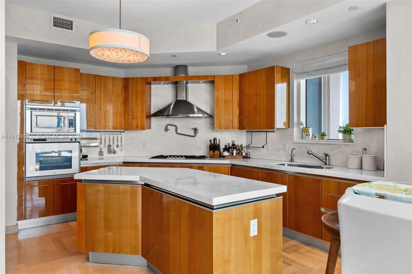 TURNBERRY OCEAN COLONY SO - Residential