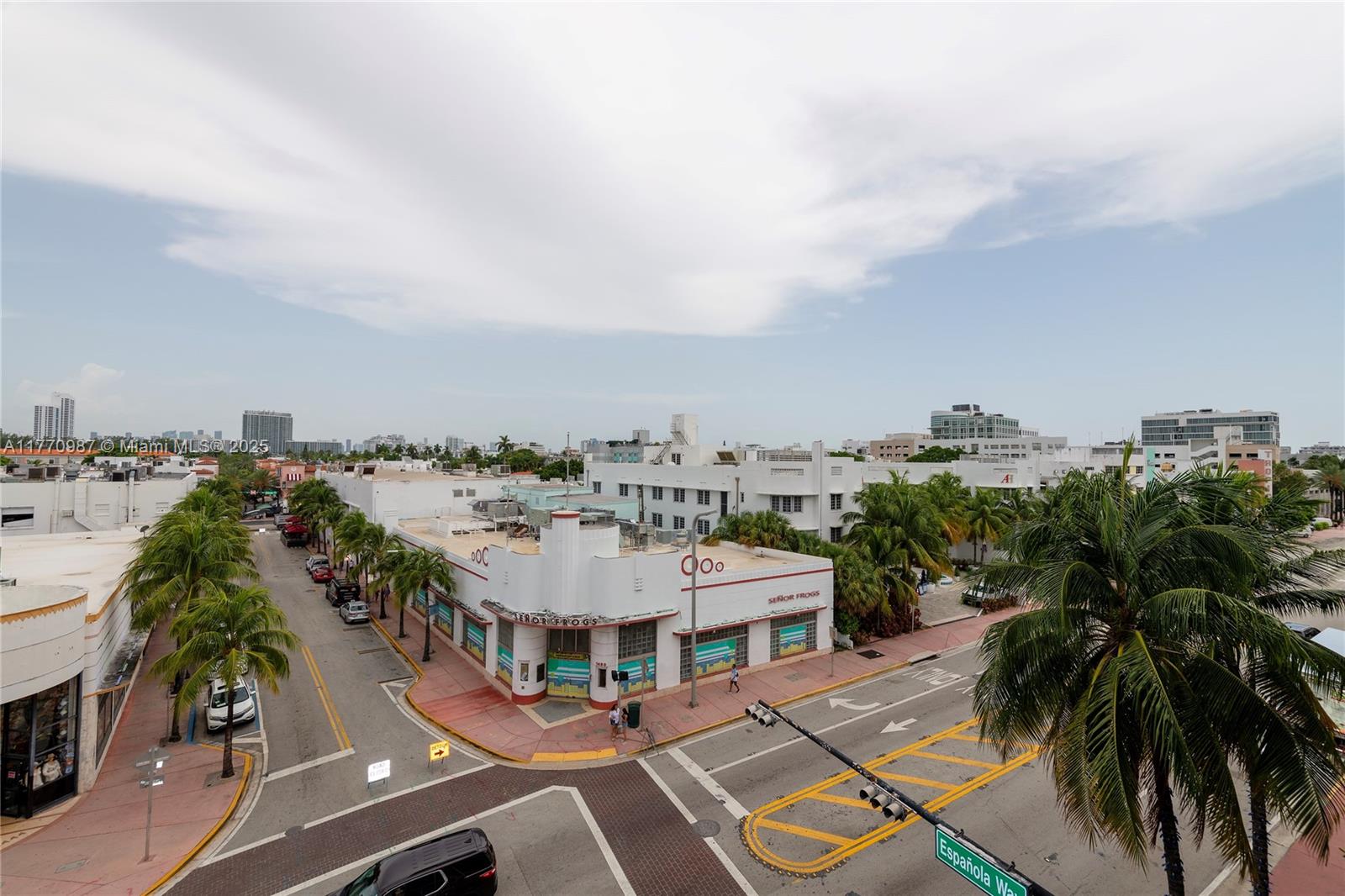 DE SOLEIL S BCH RESIDENTI - Residential