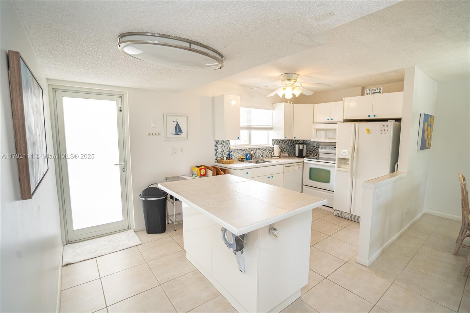 300 Pierce St 4