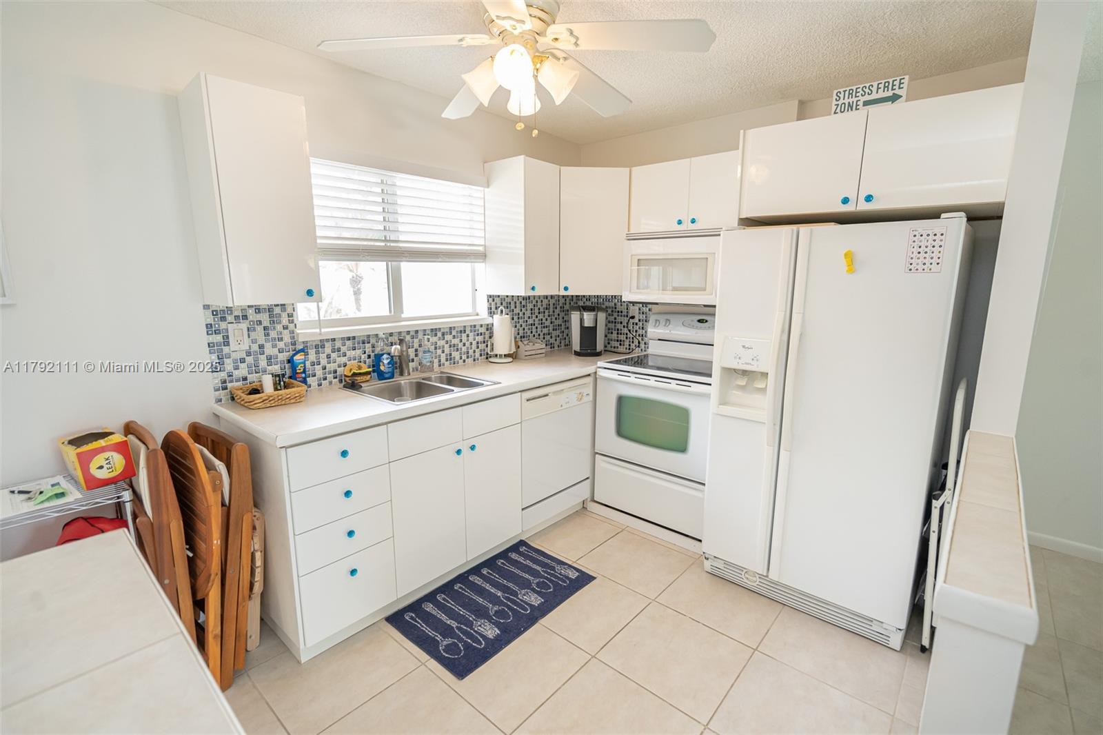 300 Pierce St 4