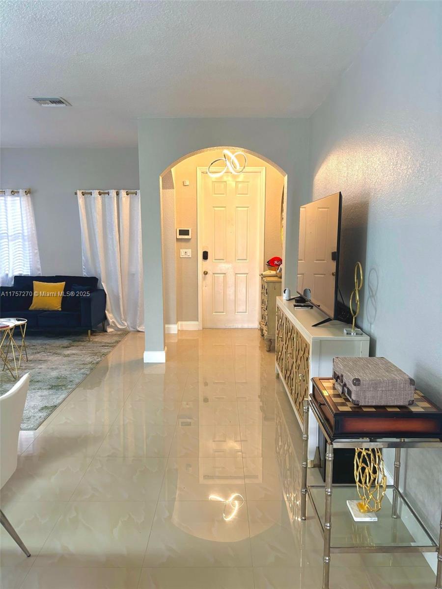 SILVER PALM EAST SEC ONE - Residential