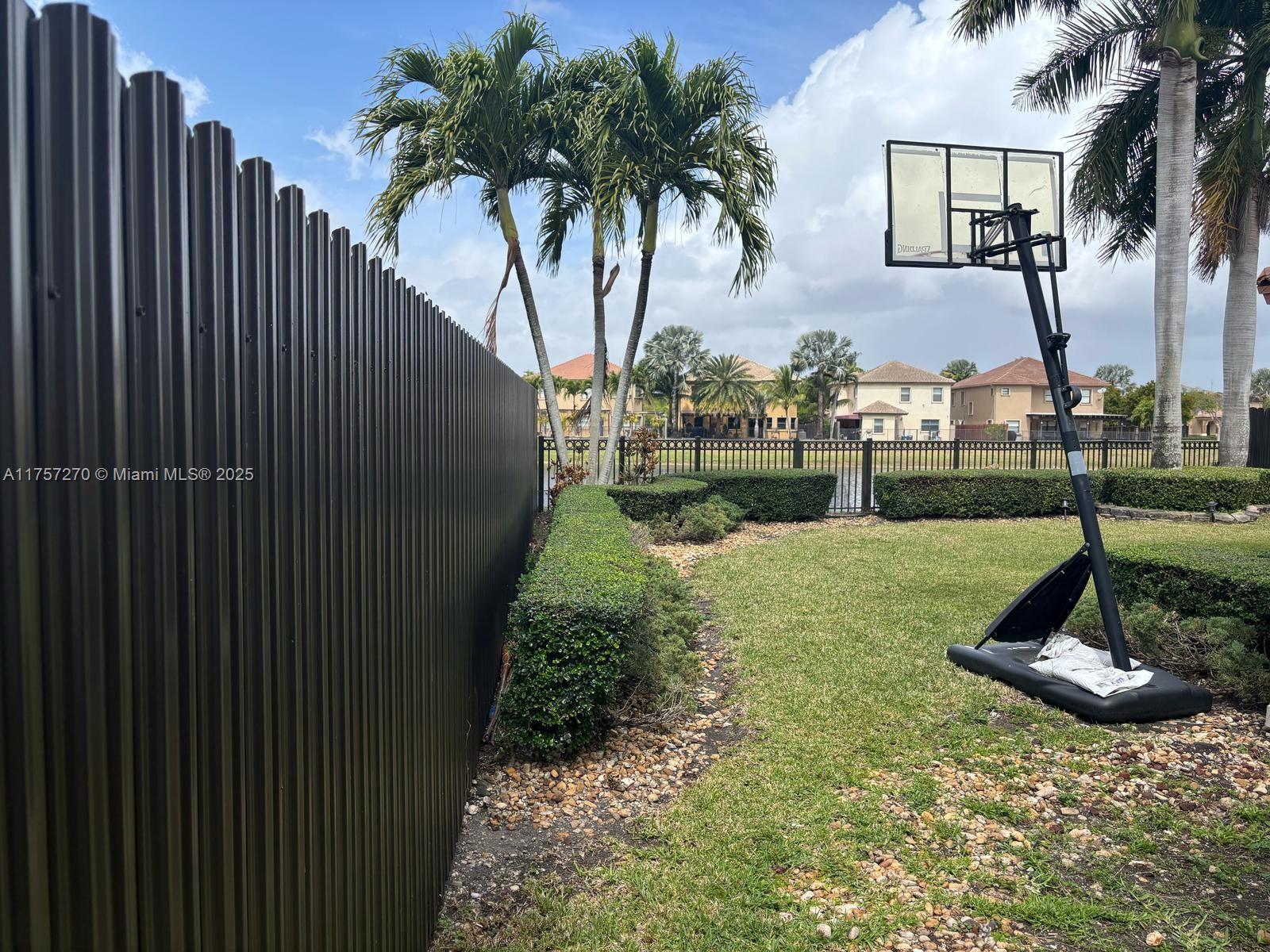SILVER PALM EAST SEC ONE - Residential