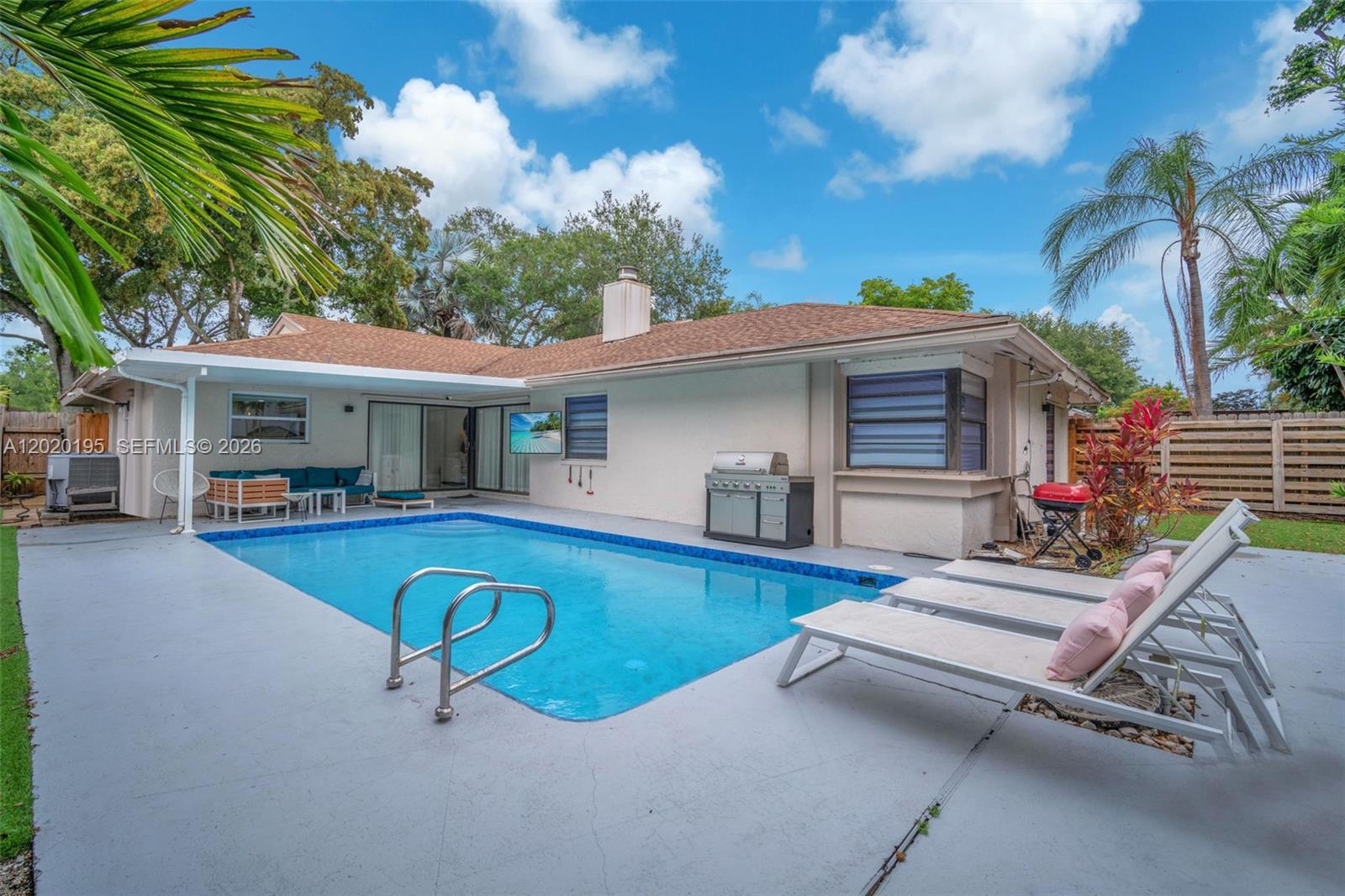 GREENS OF EMERALD HILLS - Residential