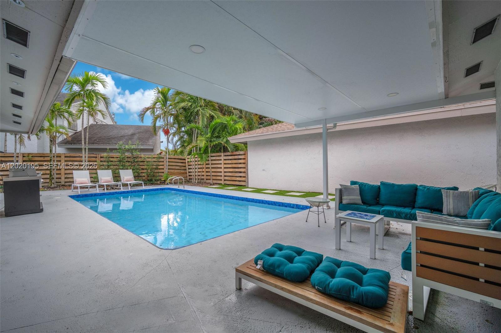 GREENS OF EMERALD HILLS - Residential