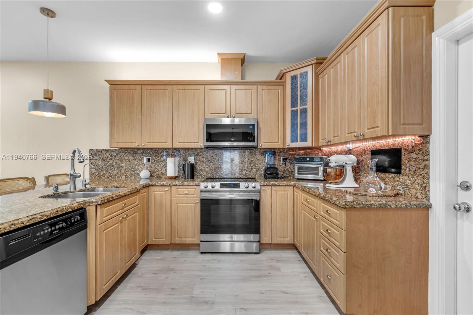 WEST LAKES GARDENS 1ST AD - Residential