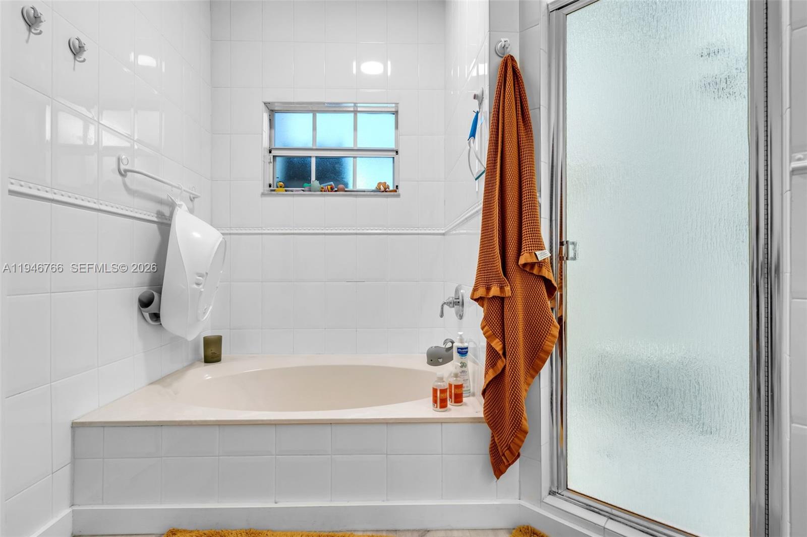 WEST LAKES GARDENS 1ST AD - Residential