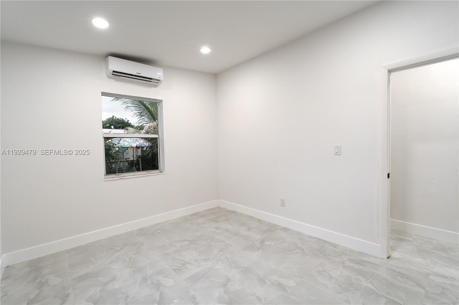 POMPANO BEACH HIGHLANDS 5 - Residential