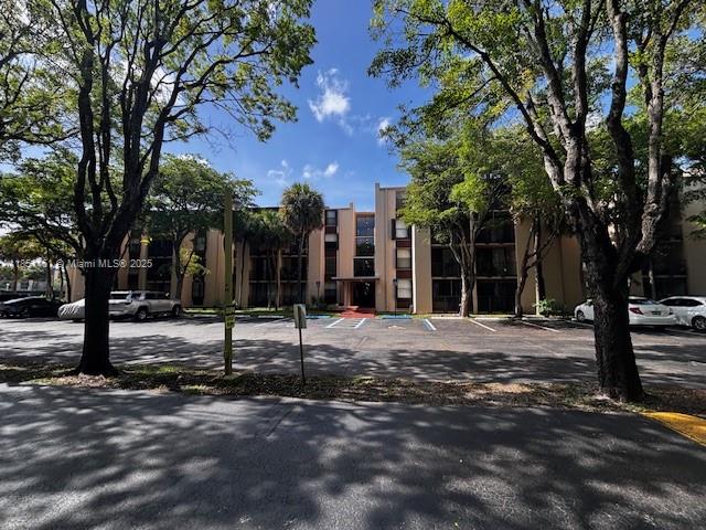 PROMENADE AT KENDALE LAKE - Residential
