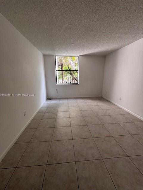 PROMENADE AT KENDALE LAKE - Residential