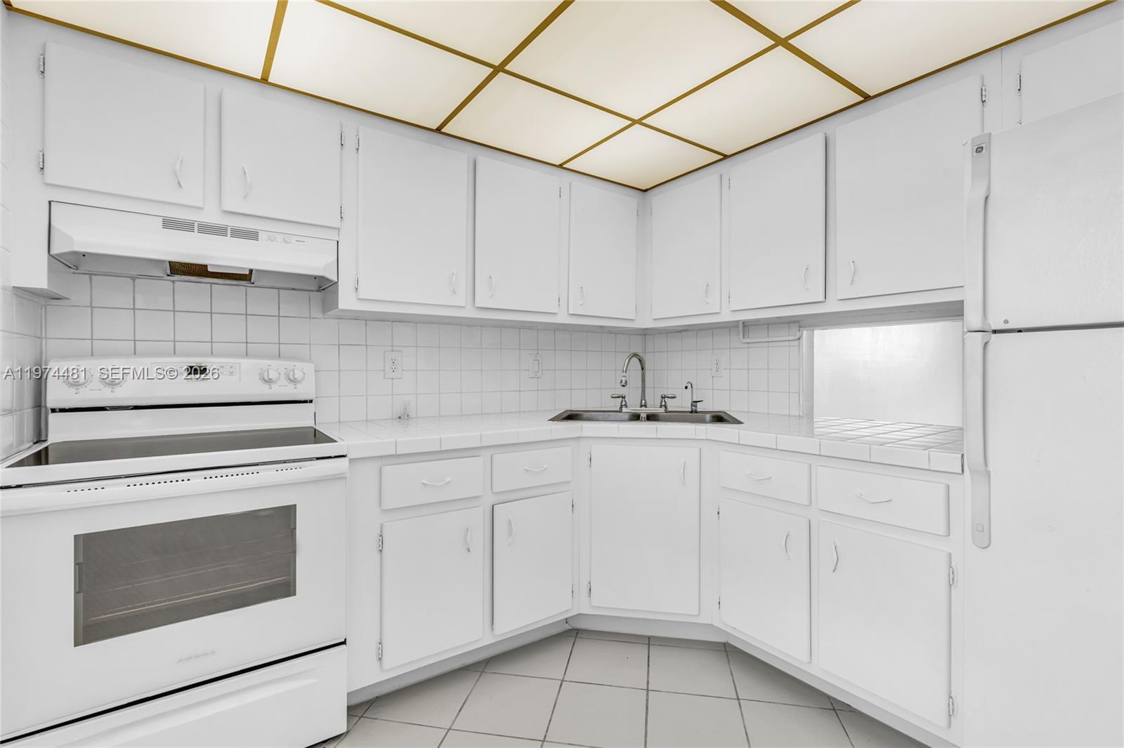 VILLAGE GREEN CONDO - Residential Lease