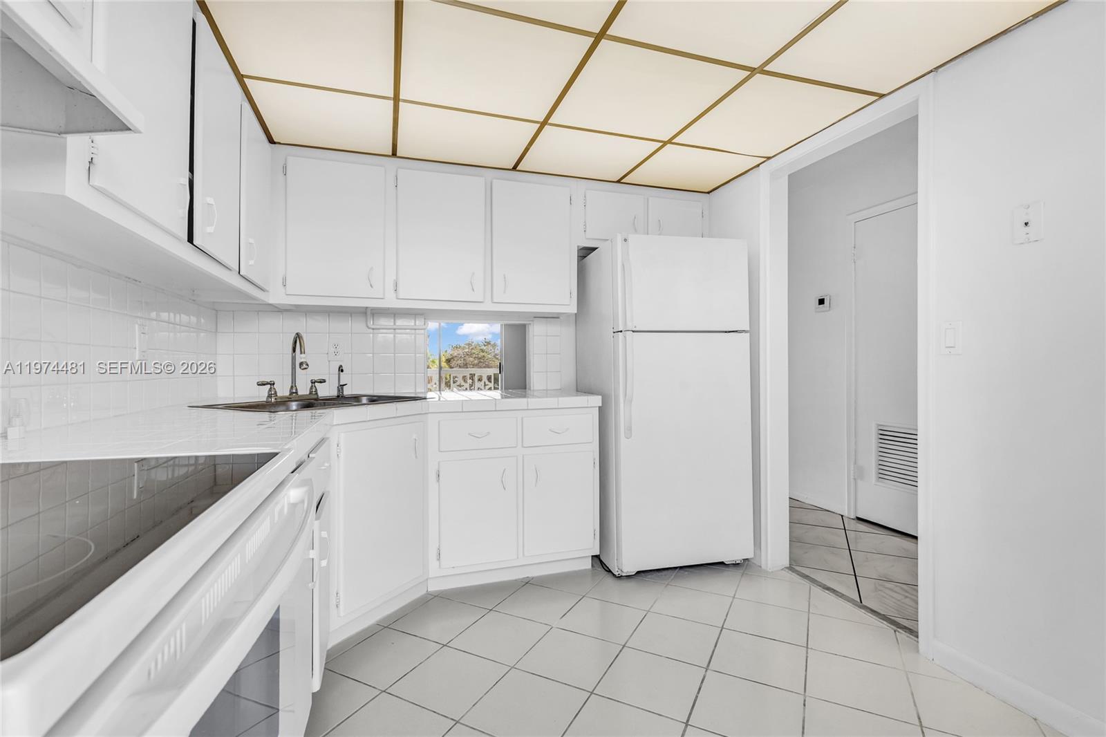 VILLAGE GREEN CONDO - Residential Lease
