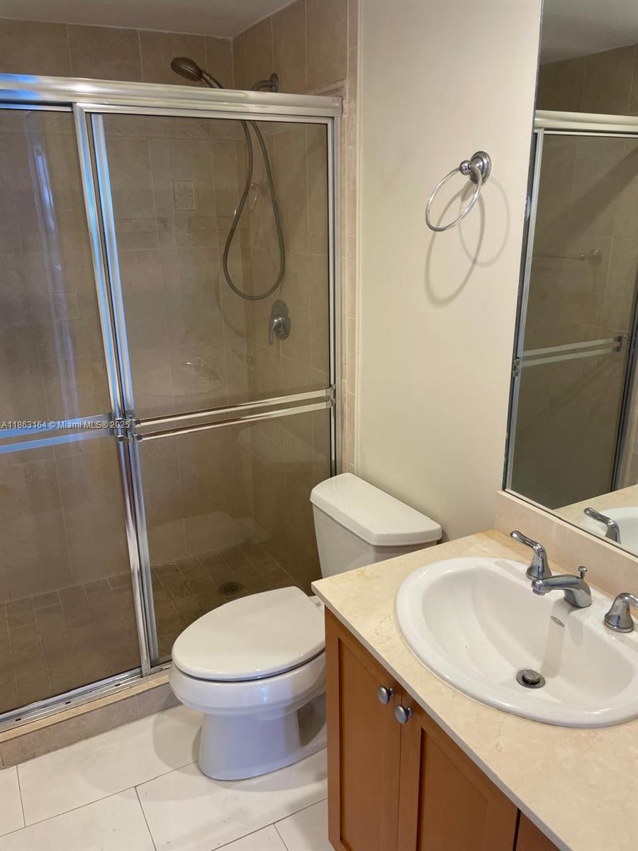 ISLAND POINTE CONDO - Residential Lease