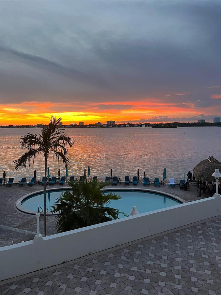 ISLAND POINTE CONDO - Residential Lease