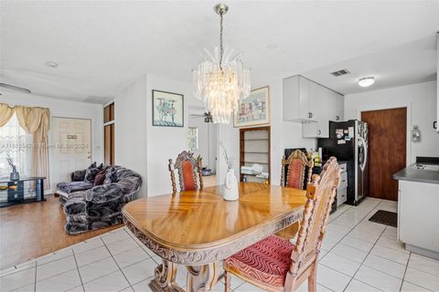 Single Family Residence in Miami FL 11801 170th Ter Ter 6.jpg