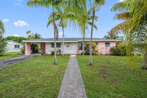 Single Family Residence in Miami FL 11801 170th Ter Ter.jpg