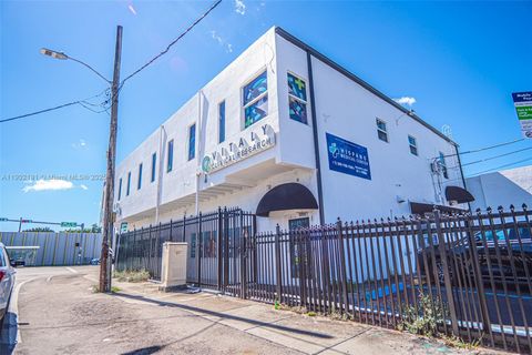 3401 NW 7th St Miami FL 33125