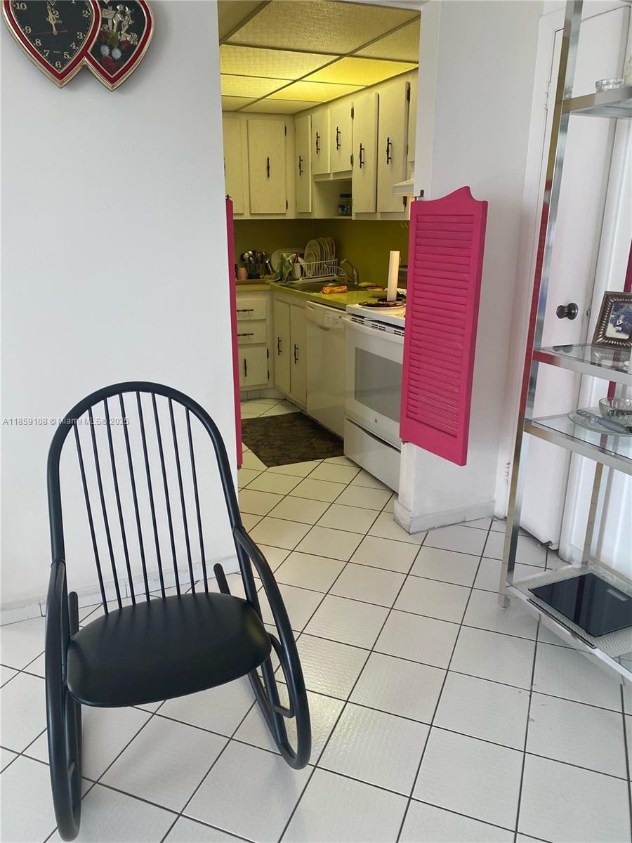 CORONADO CONDO- TOWER II - Residential