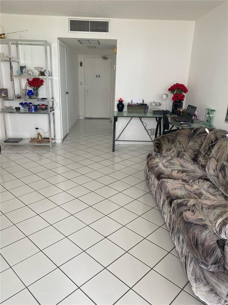 20335 W Country Club Dr 2101