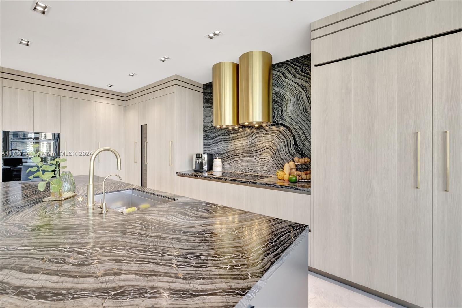 BELLINI AT WILLIAMS ISLAN - Residential