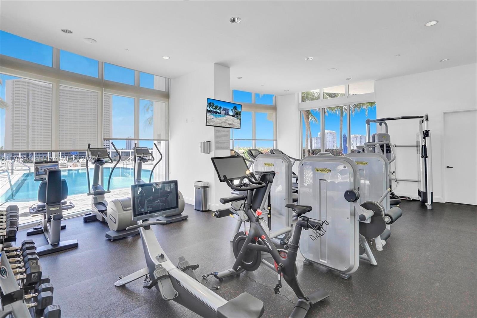 BELLINI AT WILLIAMS ISLAN - Residential