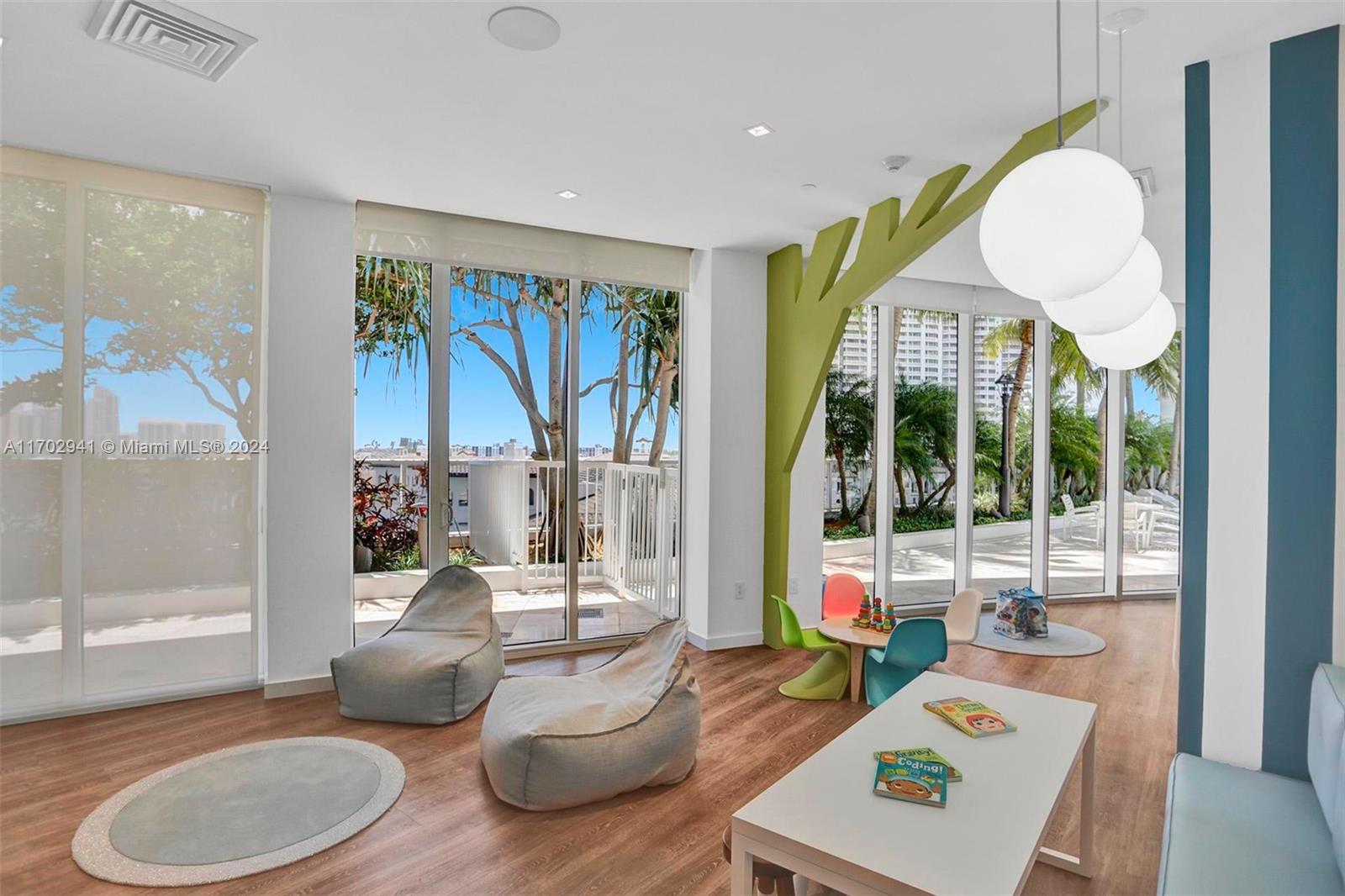 BELLINI AT WILLIAMS ISLAN - Residential