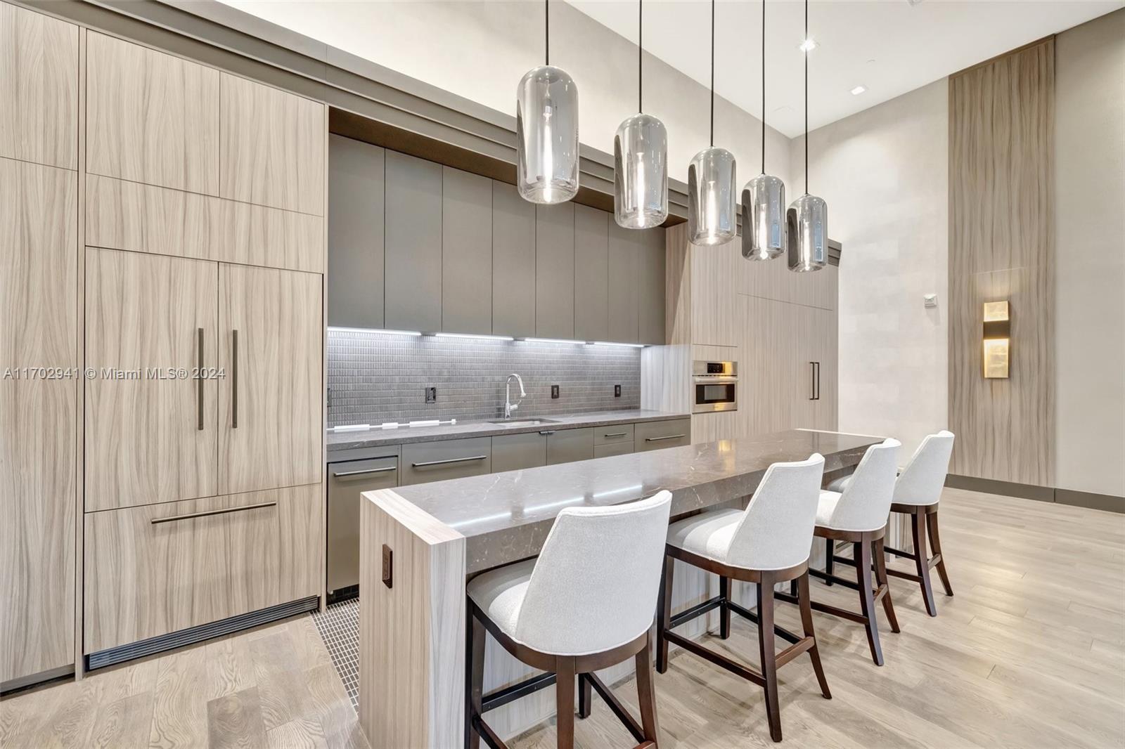 BELLINI AT WILLIAMS ISLAN - Residential