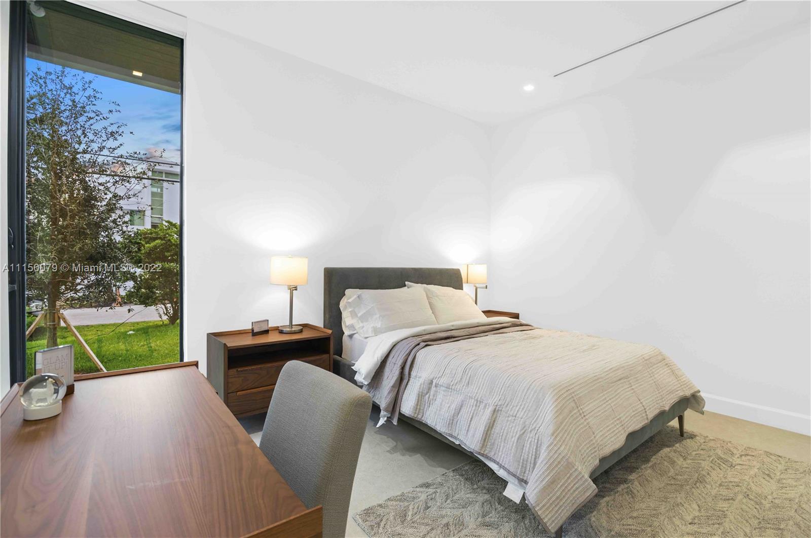 LAUDERDALE HARBORS SEC A - Residential Lease