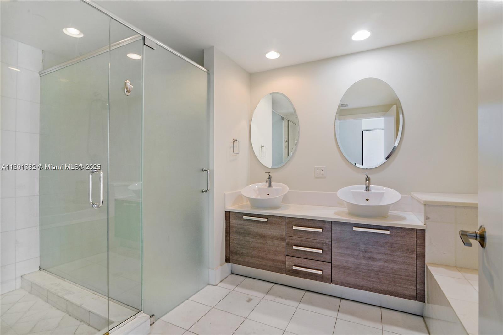 ARTECH RESIDENCES AT AVEN - Residential Lease