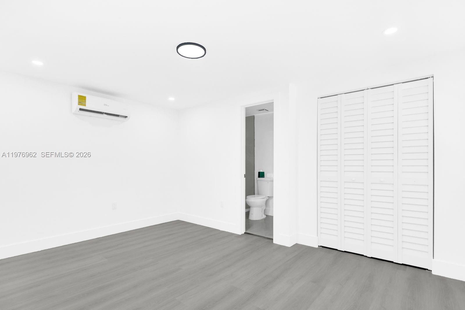 BUNCHE PARK PB 50-20 LOT 1 - Residential