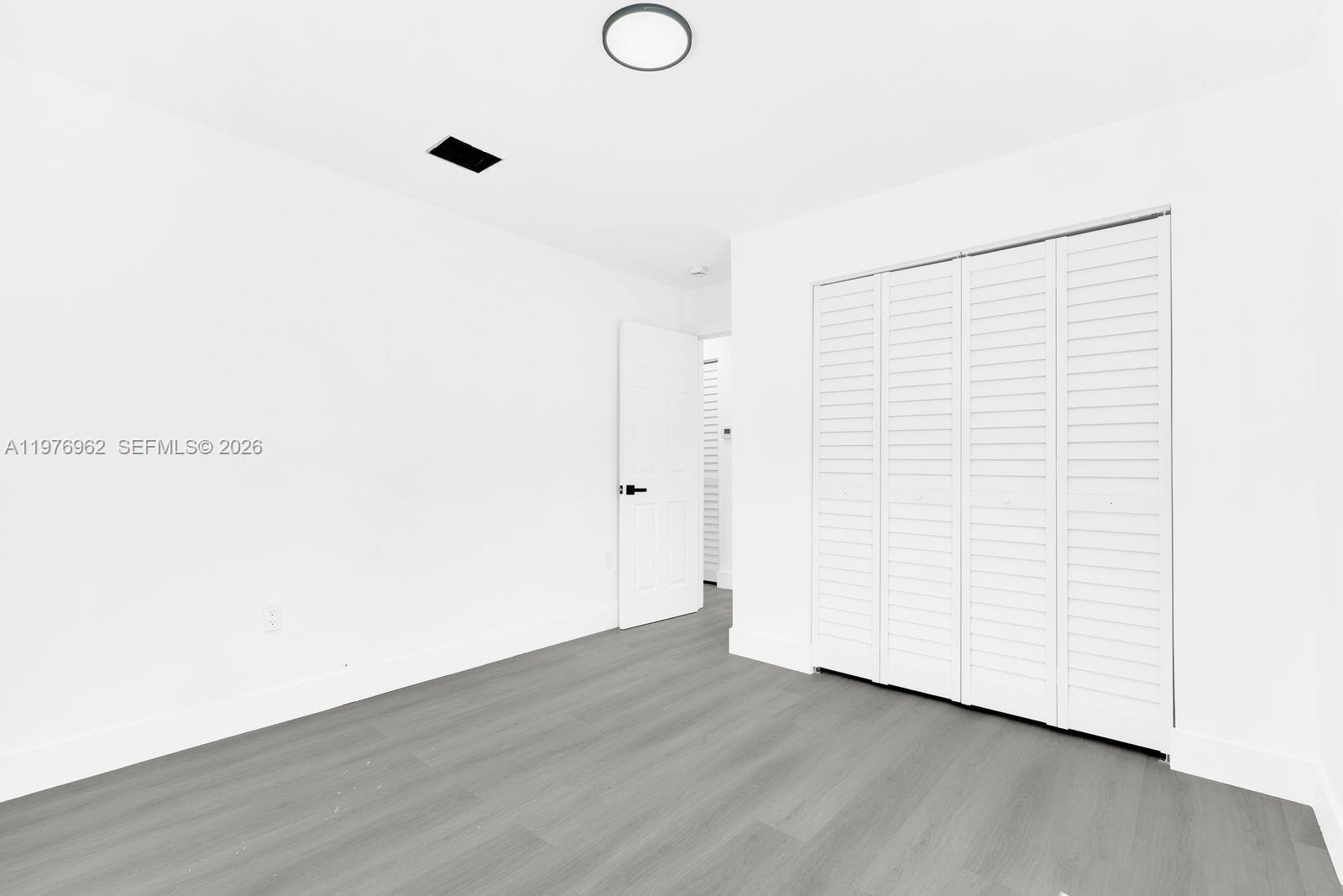 BUNCHE PARK PB 50-20 LOT 1 - Residential