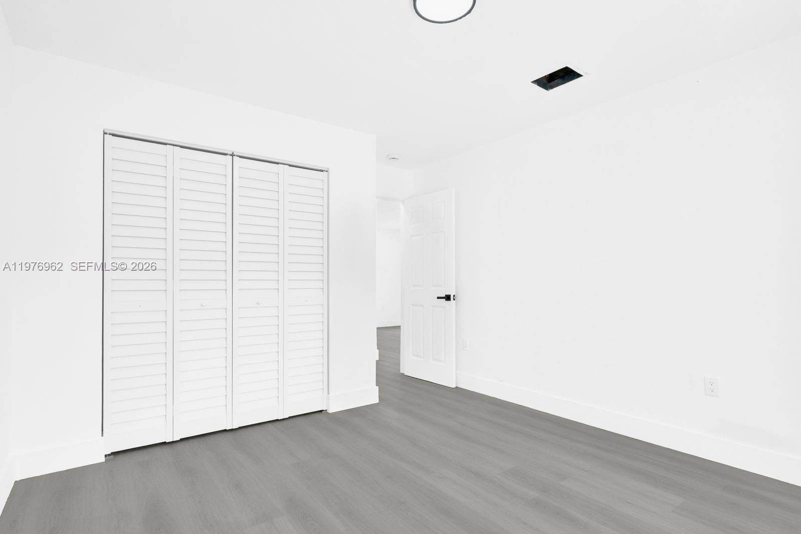 BUNCHE PARK PB 50-20 LOT 1 - Residential