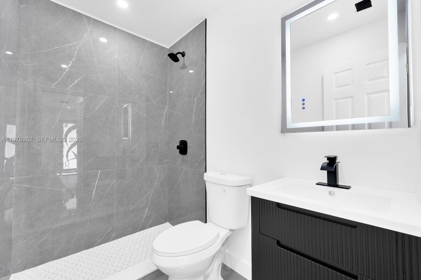 BUNCHE PARK PB 50-20 LOT 1 - Residential