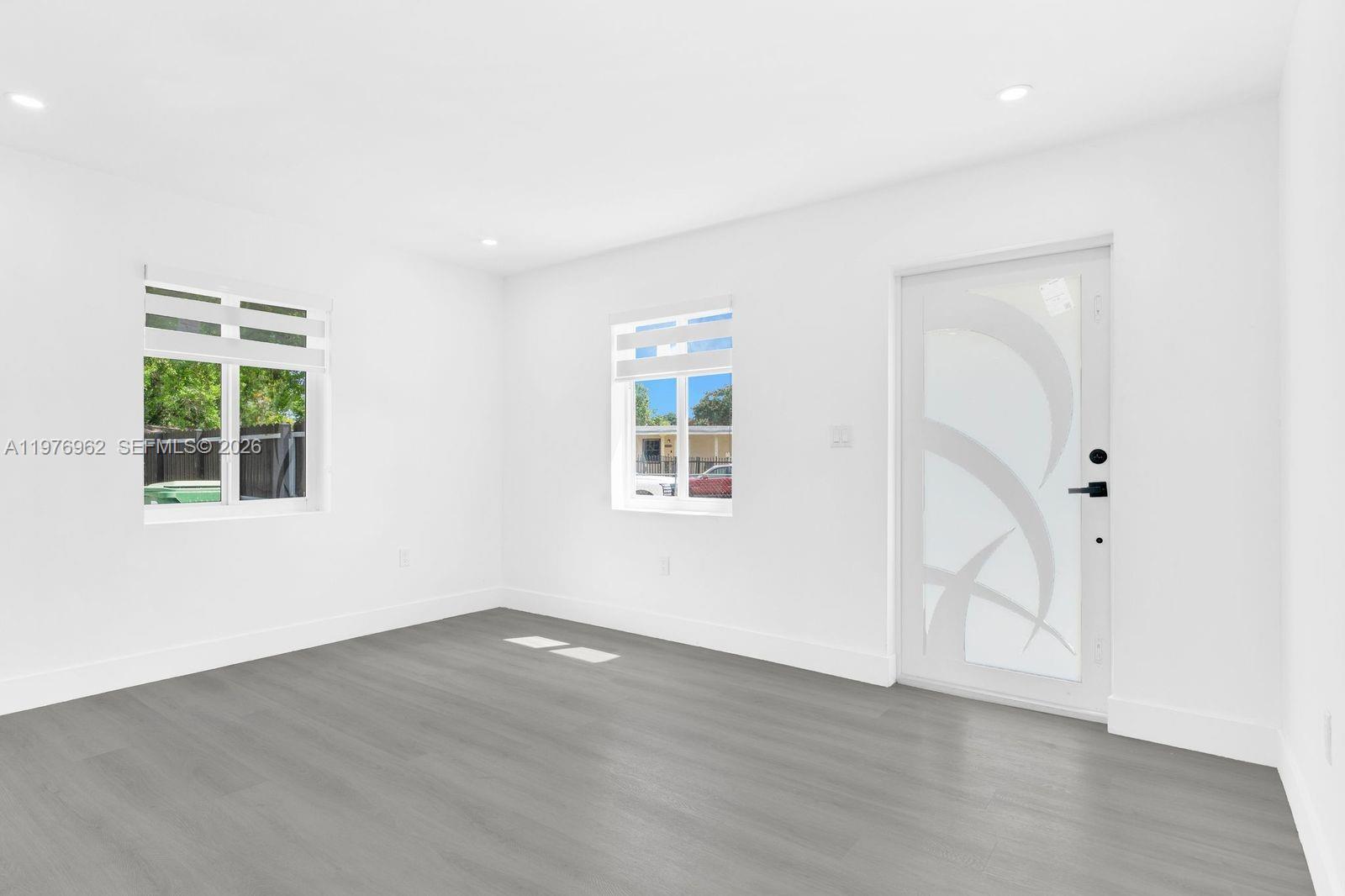 BUNCHE PARK PB 50-20 LOT 1 - Residential