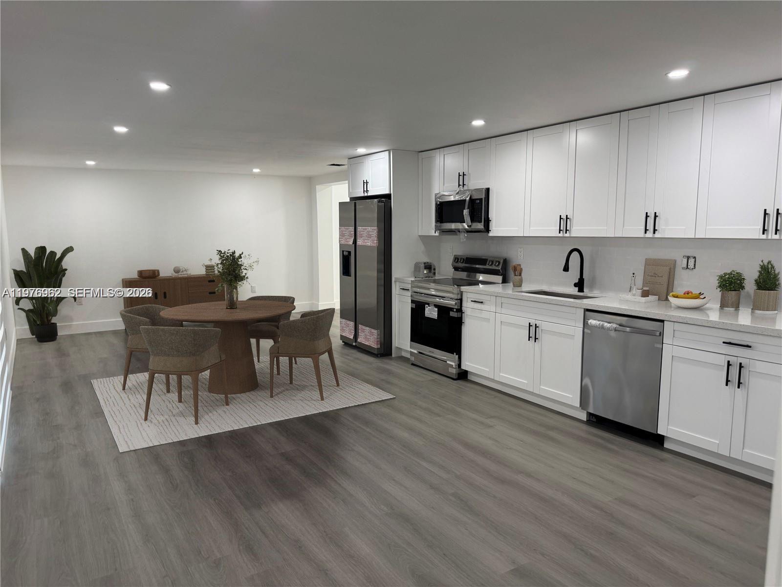 BUNCHE PARK PB 50-20 LOT 1 - Residential