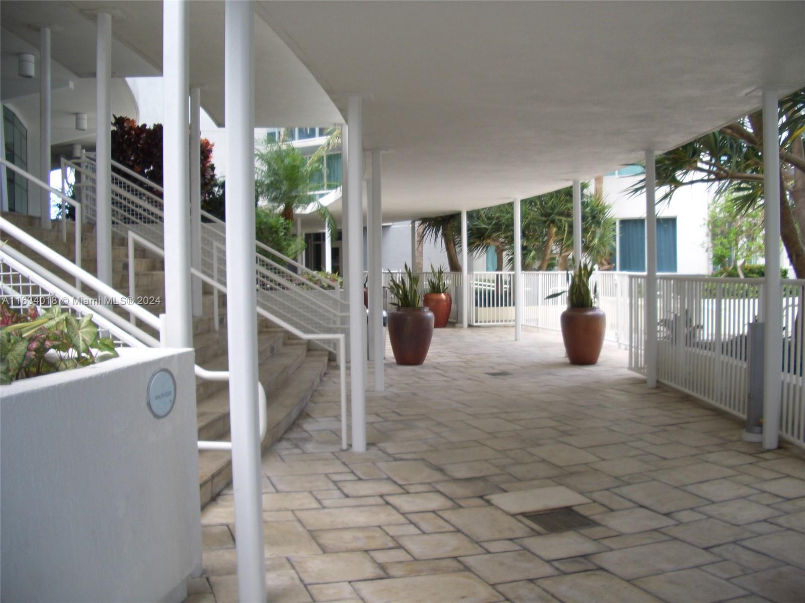 VIZCAYNE SOUTH CONDO - Residential Lease