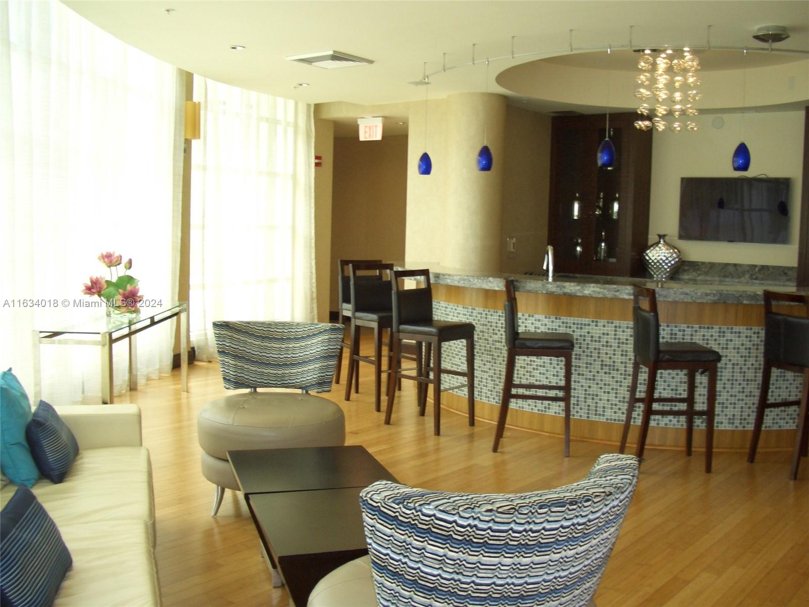 VIZCAYNE SOUTH CONDO - Residential Lease
