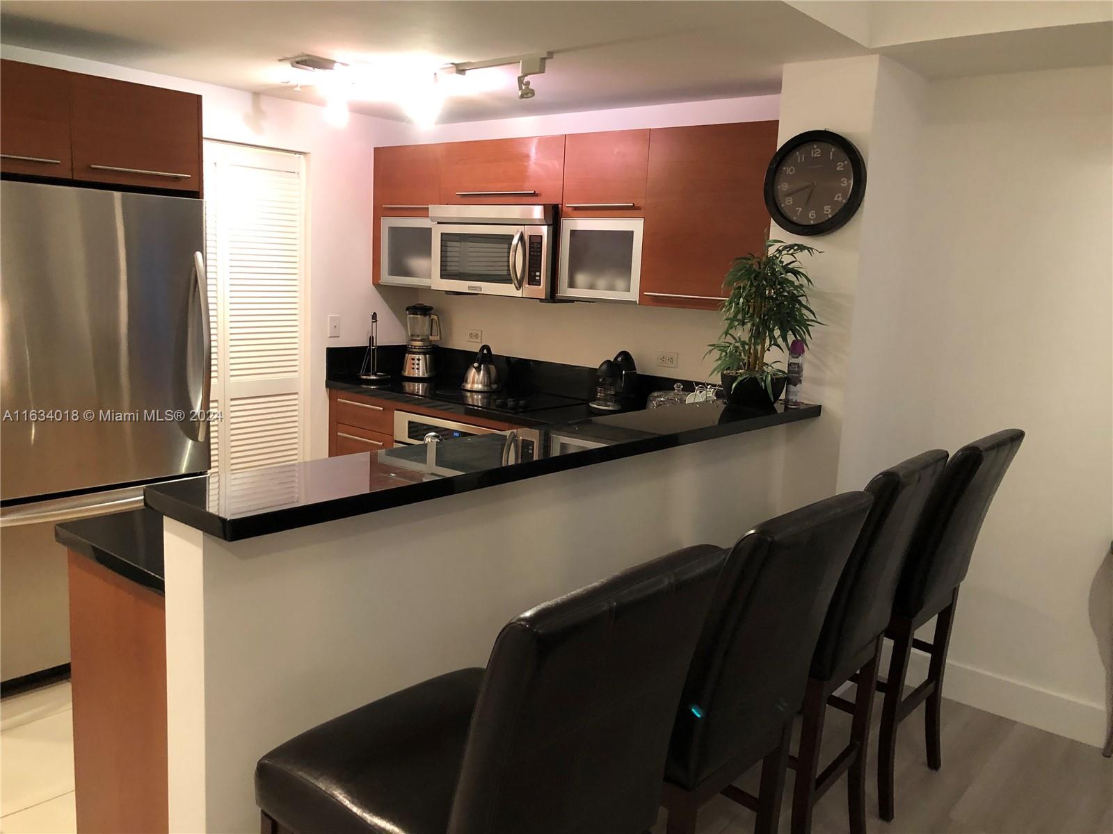 VIZCAYNE SOUTH CONDO - Residential Lease