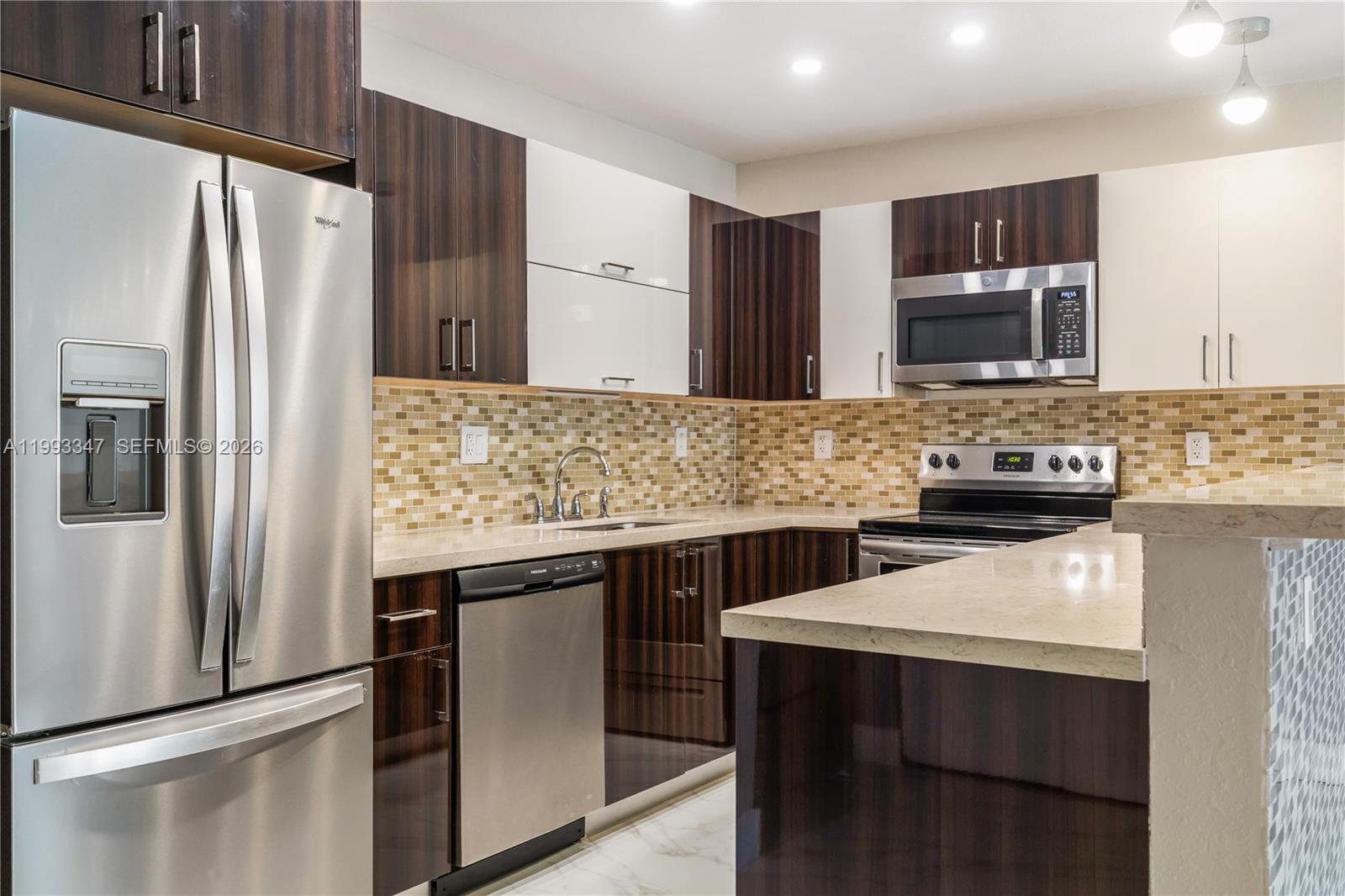 19380 Collins Ave 507