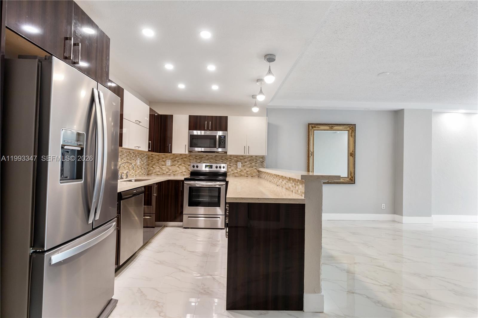 19380 Collins Ave 507