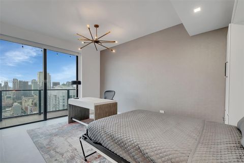 Condominium in Miami FL 68 6th St 20.jpg