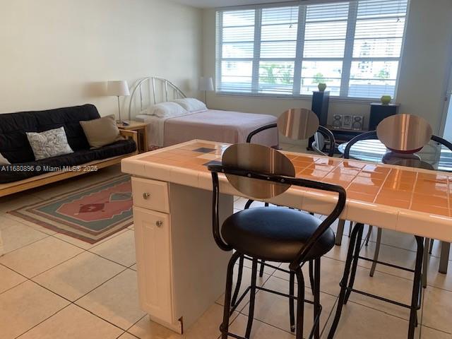 100 Lincoln Rd 512