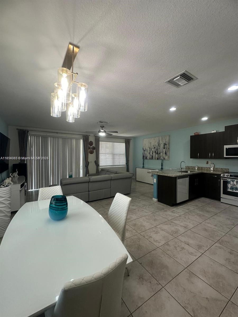 KEYS GARDEN - Residential