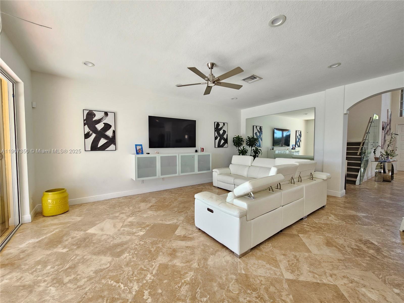 SILVER LAKES PHASE III RE - Residential Lease