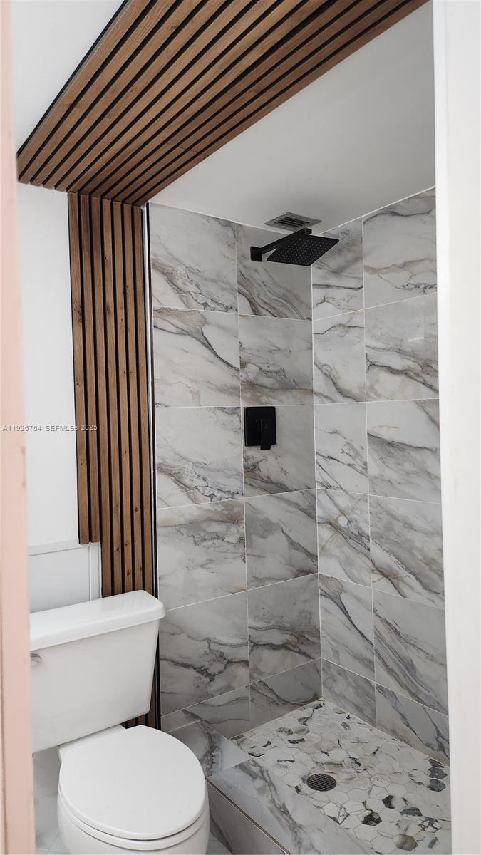 DEL PRADO MARINA - Residential Lease