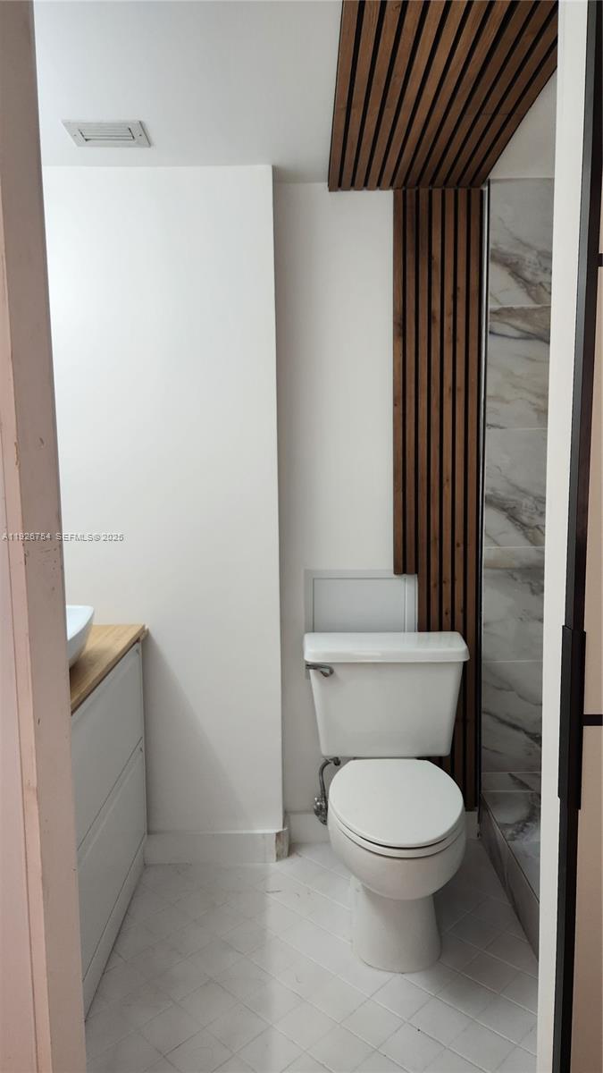 DEL PRADO MARINA - Residential Lease