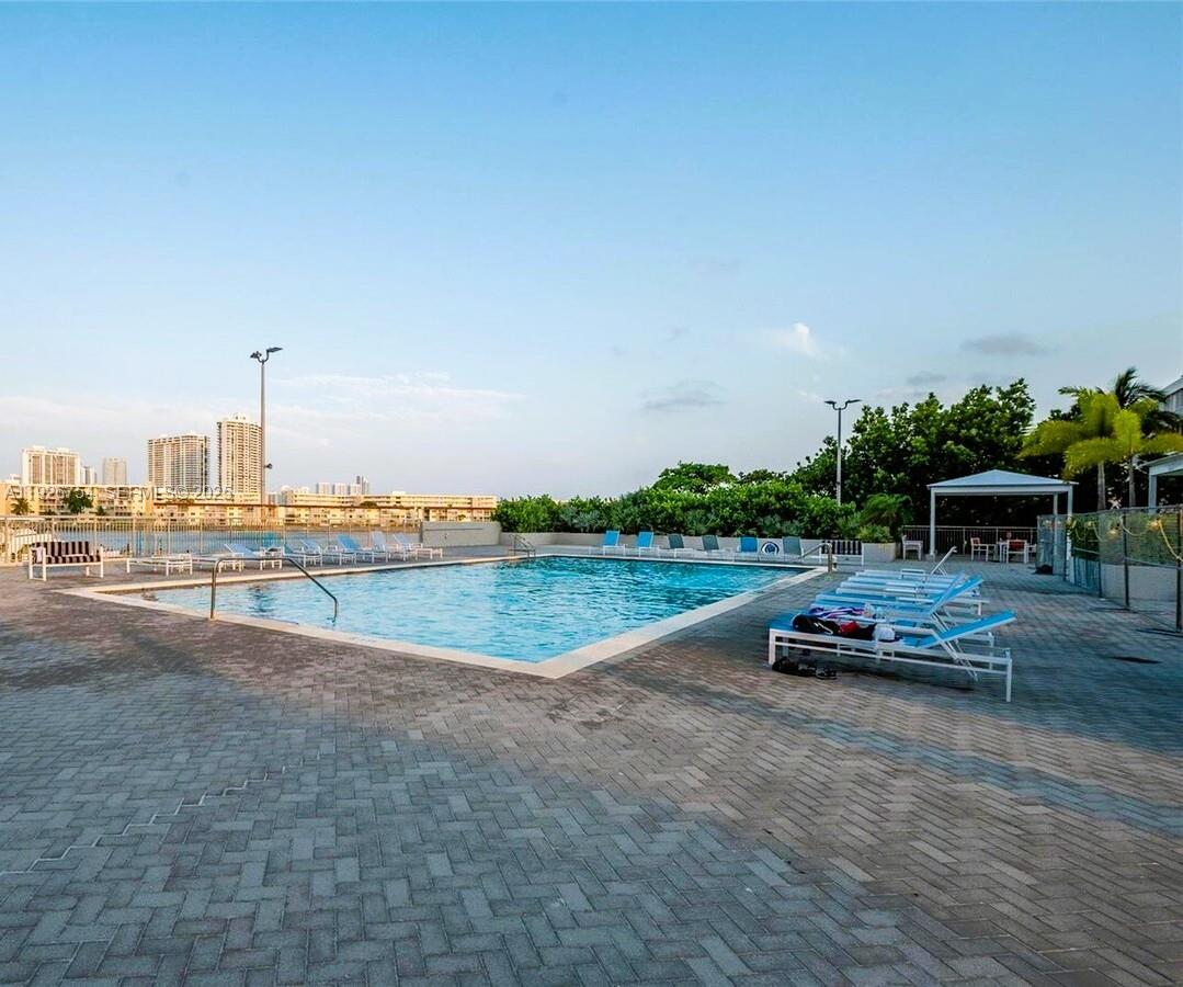 DEL PRADO MARINA - Residential Lease