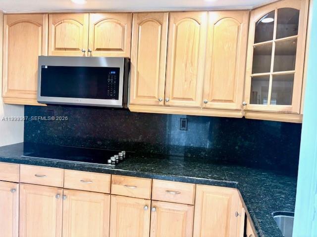 SANTA MONICA CONDOMINIUM - Residential Lease