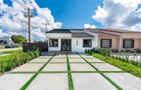 975 SW 89th Ave Miami FL 33174