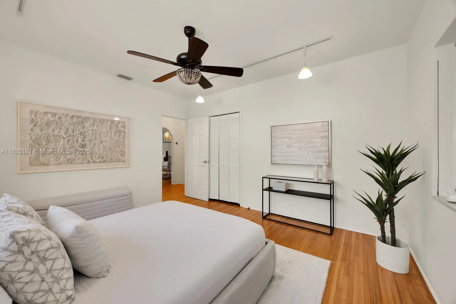 Coral Gables, Florida 33134, United States, 2 Bedrooms Bedrooms, ,2 BathroomsBathrooms,Residential,Coming Soon,157460